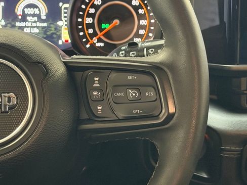 Used 2025 Jeep Wrangler Rubicon w/ Safety Group image 17