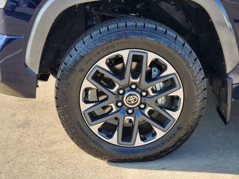 Used 2024 Toyota Tundra Limited AWD/4WD image 17