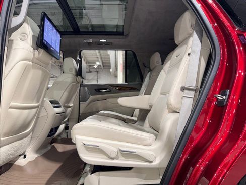 Used 2021 Cadillac Escalade Sport Platinum w/ Heavy-Duty Trailer Package image 58