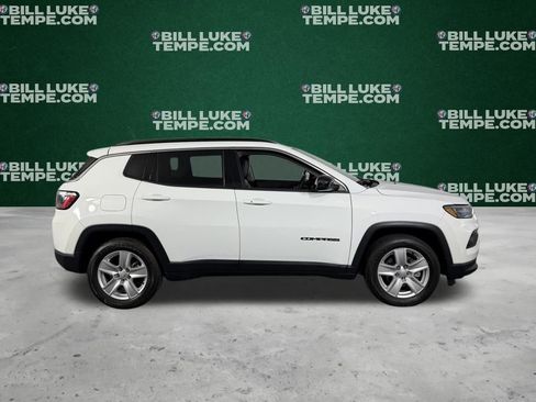 Used 2022 Jeep Compass Latitude image 4