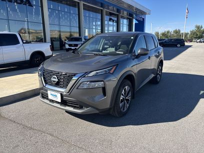Used 2022 Nissan Rogue SV