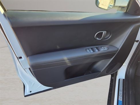 New 2026 Hyundai Ioniq 5 SEL image 12
