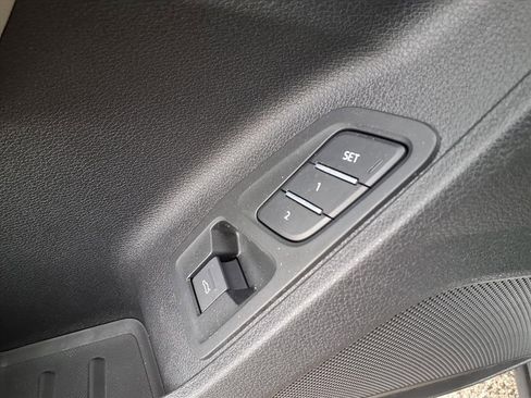 Used 2022 Audi Q3 2.0T Premium w/ Convenience Package image 14