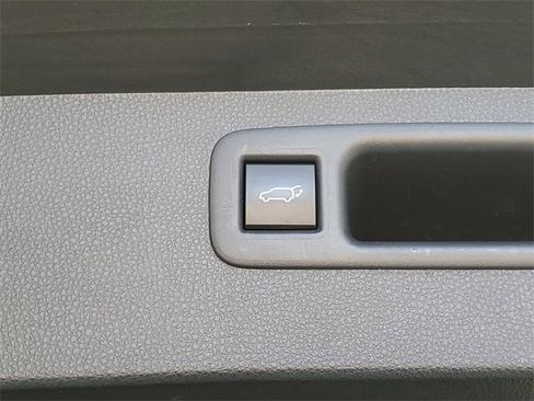 Used 2020 Toyota Highlander Limited Platinum image 13