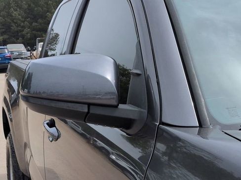 Used 2022 Toyota Tacoma SR w/ SR Convenience Package image 13