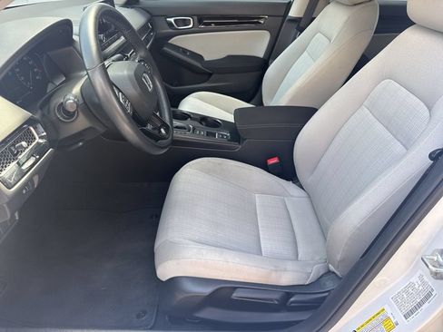Used 2023 Honda Civic EX image 9
