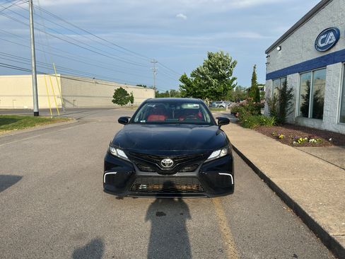 Used 2022 Toyota Camry XSE w/ Navigation Package FWD image 10