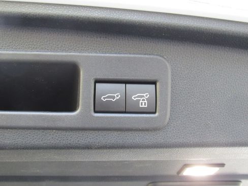 Certified 2026 Toyota 4Runner Limited AWD/4WD image 25