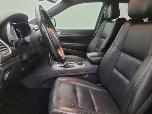Used 2019 Jeep Grand Cherokee Limited AWD/4WD image 17