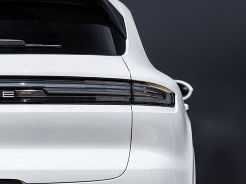 Certified 2026 Porsche Cayenne image 14