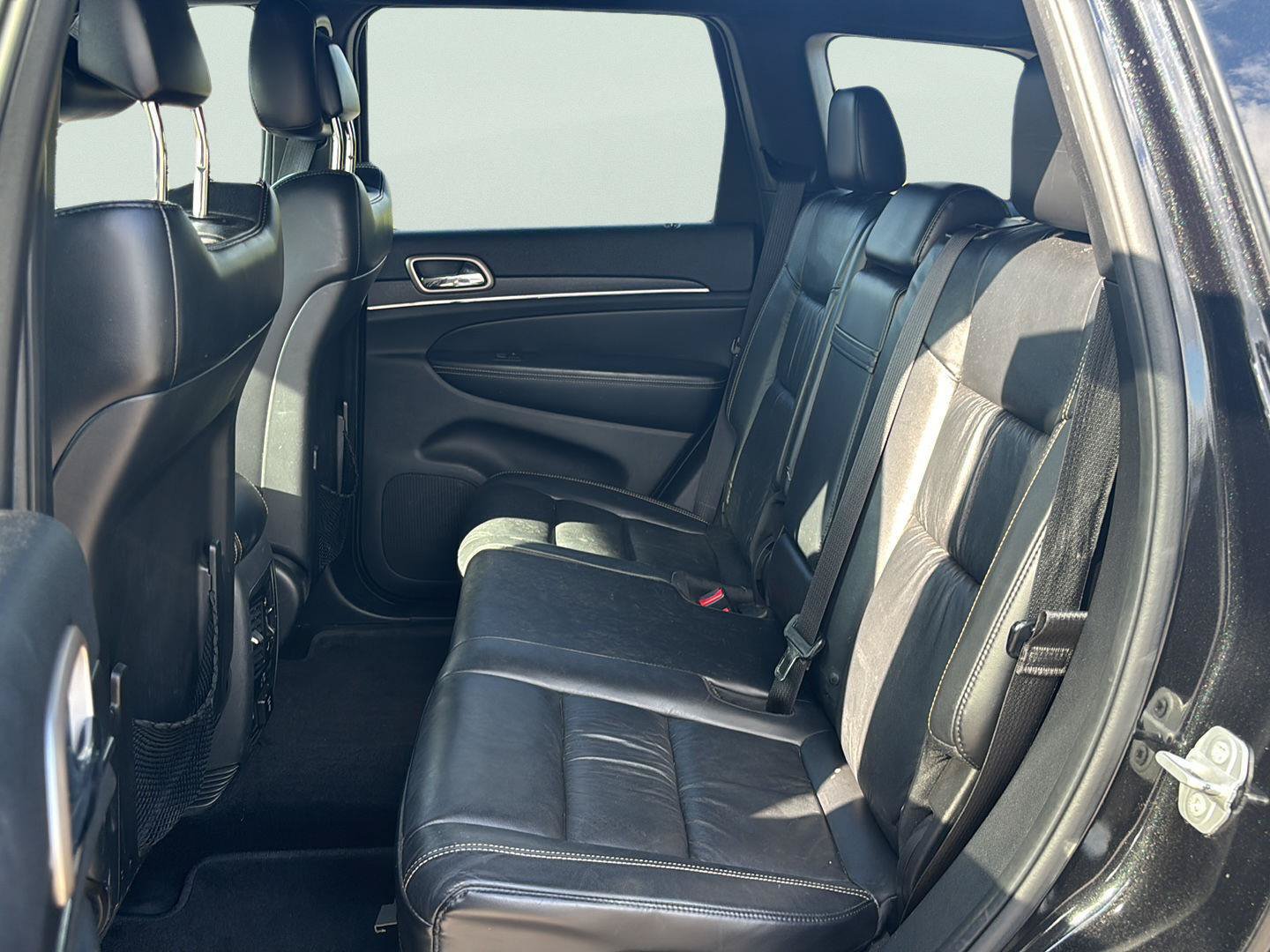 Used 2015 Jeep Grand Cherokee Limited RWD image 21