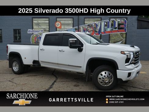 Used 2025 Chevrolet Silverado 3500 High Country w/ Technology Package AWD/4WD image 1