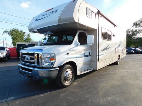 Used 2015 Ford E-450 and Econoline 450 Super Duty w/ Motorhome Prep Package RWD image 1