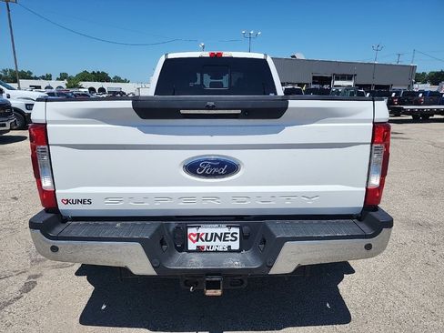 Used 2017 Ford F350 Lariat w/ Lariat Ultimate Package AWD/4WD image 9