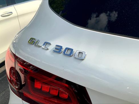 Certified 2020 Mercedes-Benz GLC 300 image 31