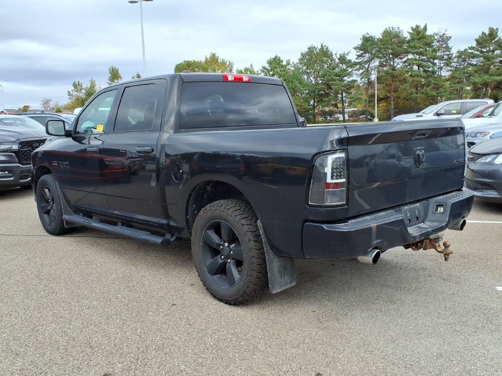 Used 2017 RAM 1500 Express w/ Black Ram 1500 Express Group AWD/4WD image 6
