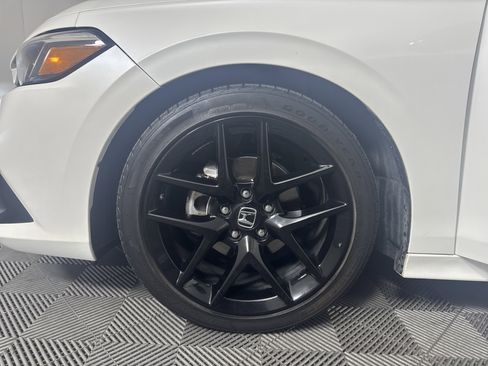 Certified 2024 Honda Civic Sport image 12