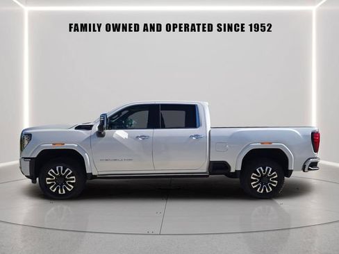 Used 2025 GMC Sierra 2500 Denali Ultimate AWD/4WD image 5