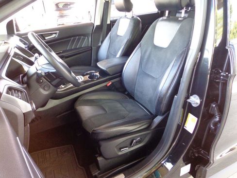 Used 2015 Ford Edge Sport w/ Equipment Group 401A AWD/4WD image 14