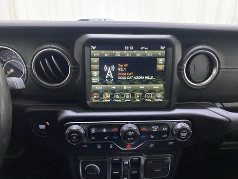 Used 2022 Jeep Gladiator Overland w/ Popular Equipment Package image 17