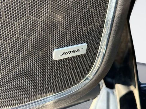 Used 2019 Chevrolet Suburban Premier image 23