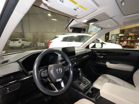 Used 2023 Honda CR-V EX-L image 9