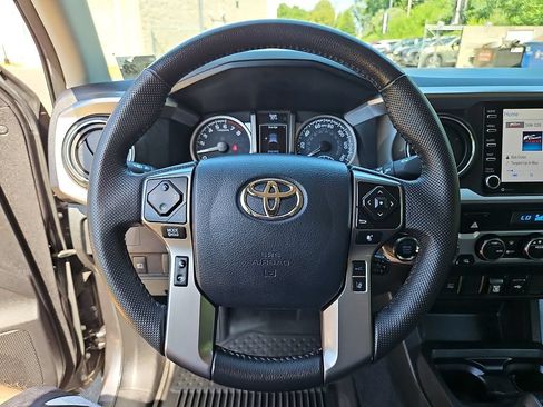 Used 2023 Toyota Tacoma SR5 w/ Black Out Package (TMS) AWD/4WD image 19