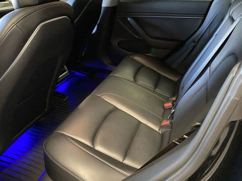 Used 2022 Tesla Model 3 Performance image 9