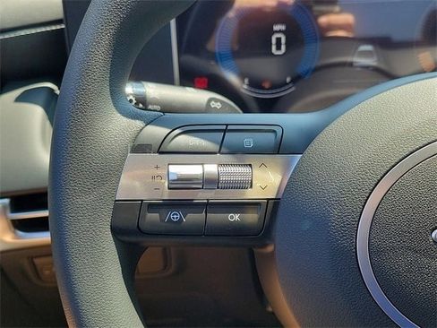 New 2025 Hyundai Santa Cruz SE image 4