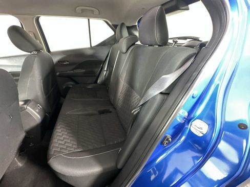 Certified 2021 Nissan Kicks SV image 26