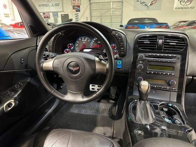 Used 2008 Chevrolet Corvette Coupe w/ Z51 Performance Package RWD image 7