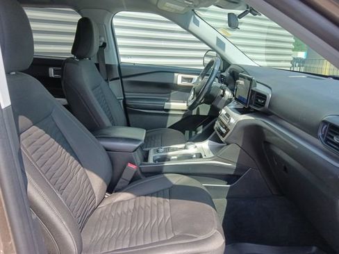 Certified 2021 Ford Explorer XLT AWD/4WD image 33
