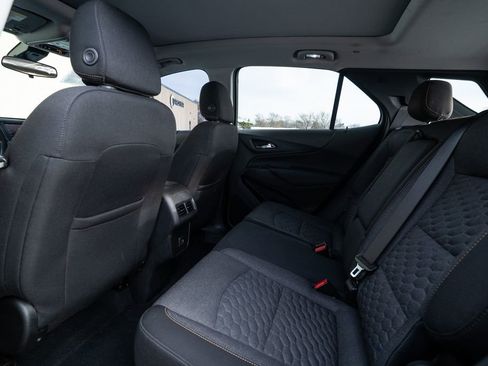 Used 2021 Chevrolet Equinox LT image 36