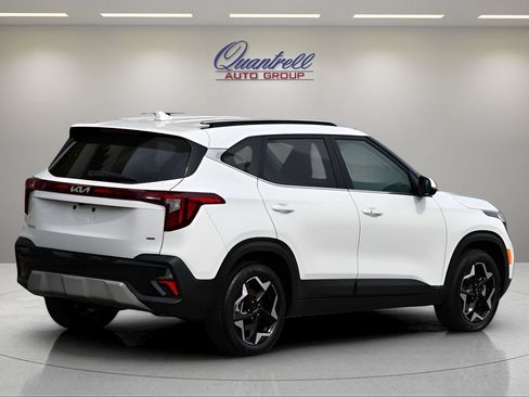 Used 2024 Kia Seltos EX AWD/4WD image 4