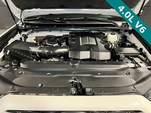 Used 2023 Toyota 4Runner SR5 Premium w/ SR5 Premium Package image 13