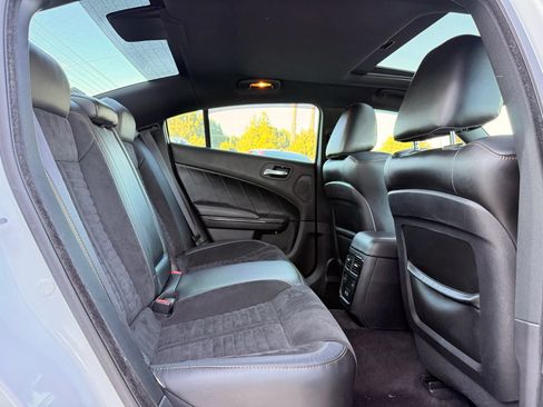 Used 2017 Dodge Charger R/T RWD image 27