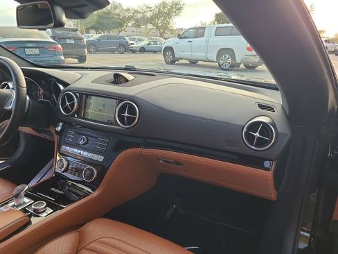 Used 2017 Mercedes-Benz SL 450 w/ Premium I Package image 3