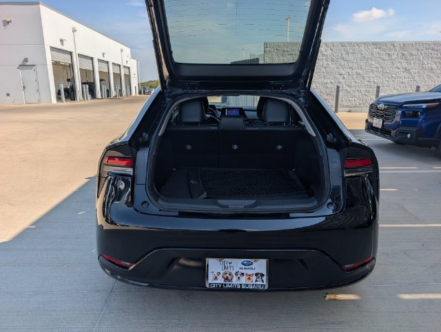 Used 2024 Toyota Prius XLE FWD image 28