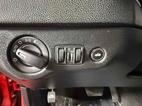 Used 2021 Dodge Charger SXT w/ Leather Interior Group RWD image 23