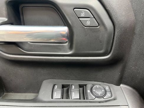Used 2025 Chevrolet Silverado 1500 Custom w/ Turbomax Blackout Package AWD/4WD image 29