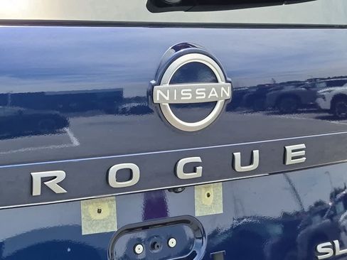 Used 2024 Nissan Rogue SL w/ SL Premium Package AWD/4WD image 24
