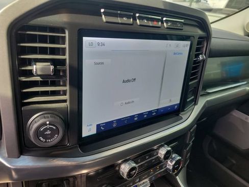 Used 2022 Ford F150 Lariat w/ Equipment Group 502A High AWD/4WD image 26