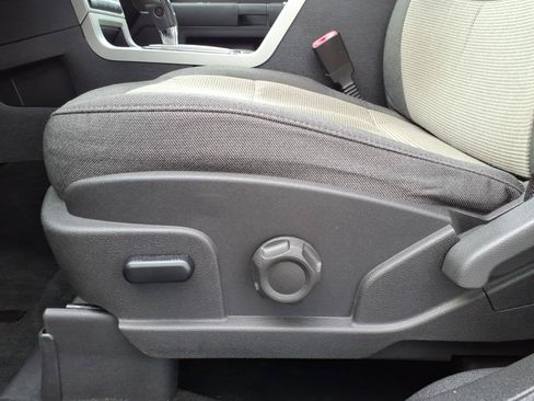 Used 2010 Ford Flex SE FWD image 15