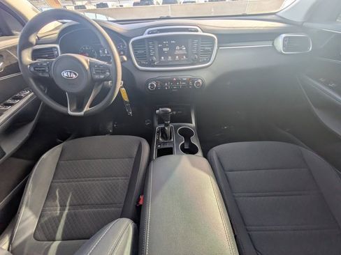 Used 2018 Kia Sorento LX image 13