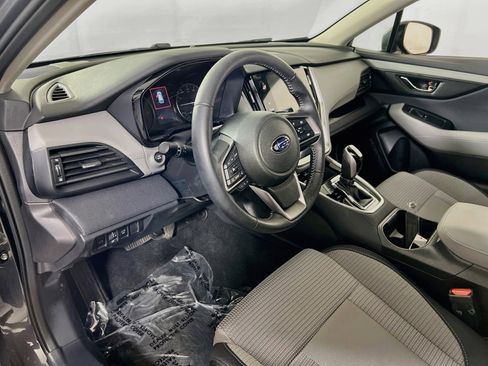 Used 2023 Subaru Outback Premium image 9