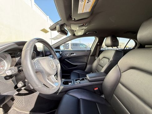 Used 2020 Mercedes-Benz GLA 250 GLA 250 image 5