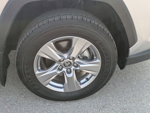 Used 2024 Toyota RAV4 XLE image 29