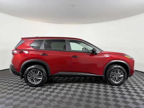 Used 2023 Nissan Rogue S AWD/4WD image 7