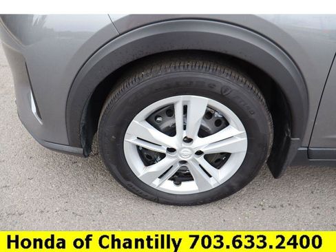 Used 2024 Nissan Kicks S image 29