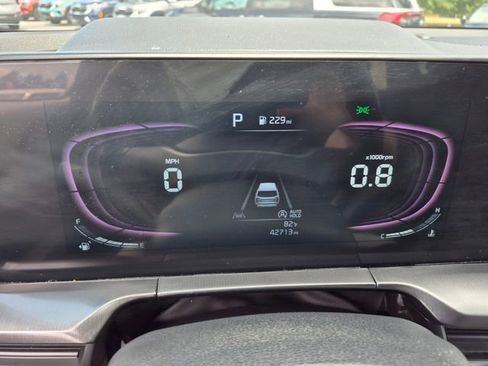 Used 2025 Kia Telluride S AWD/4WD image 26